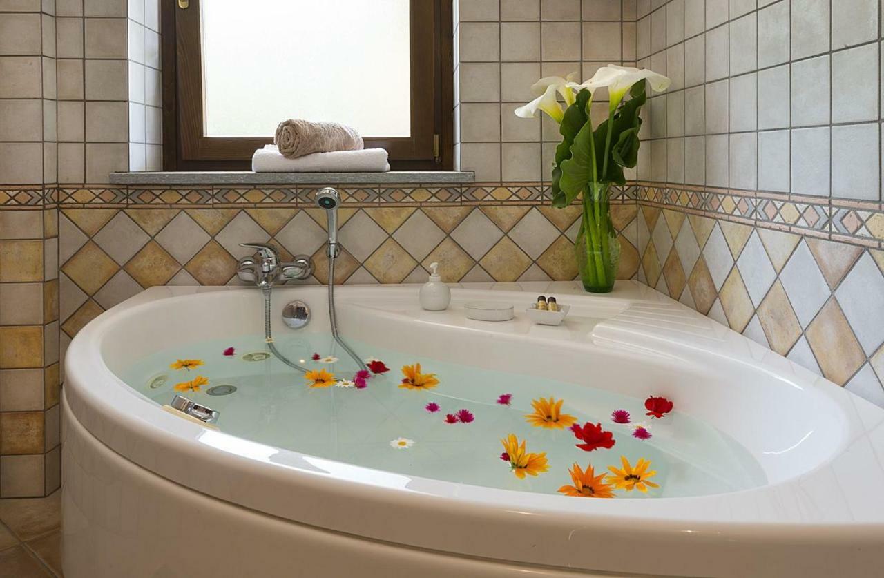 Agrialpi By Salfrutta Bed & Breakfast Bricherasio Ngoại thất bức ảnh